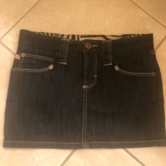 FRANKIE B BLACK JEAN MINI SKIRT - Picture 2 of 4